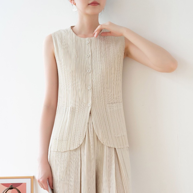 Miyake Pleated T-shirt 2026 Sp – Yours Clothing Summer Jackets recenzja i cena